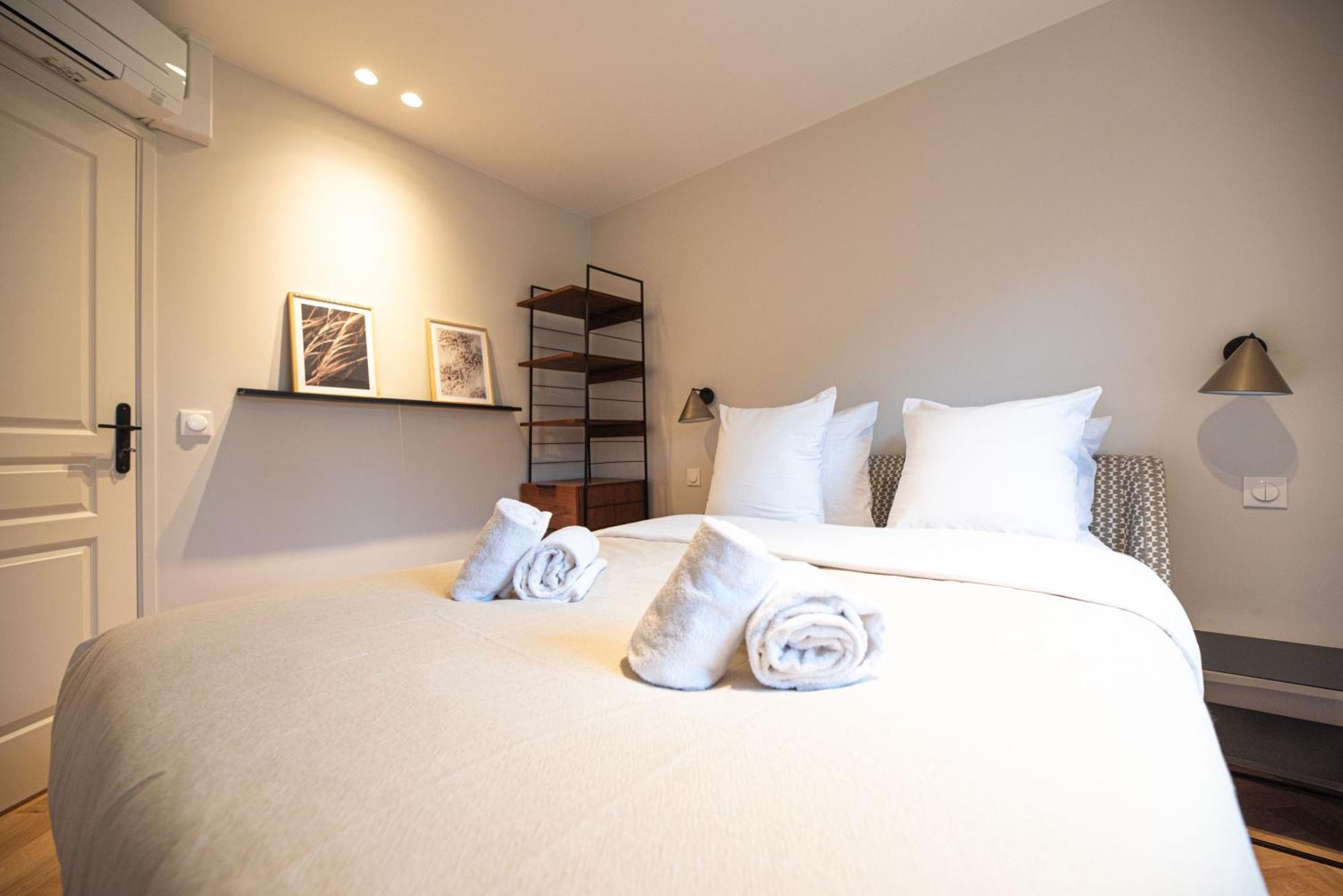 Luxury Apartments In Paris Center Rum bild