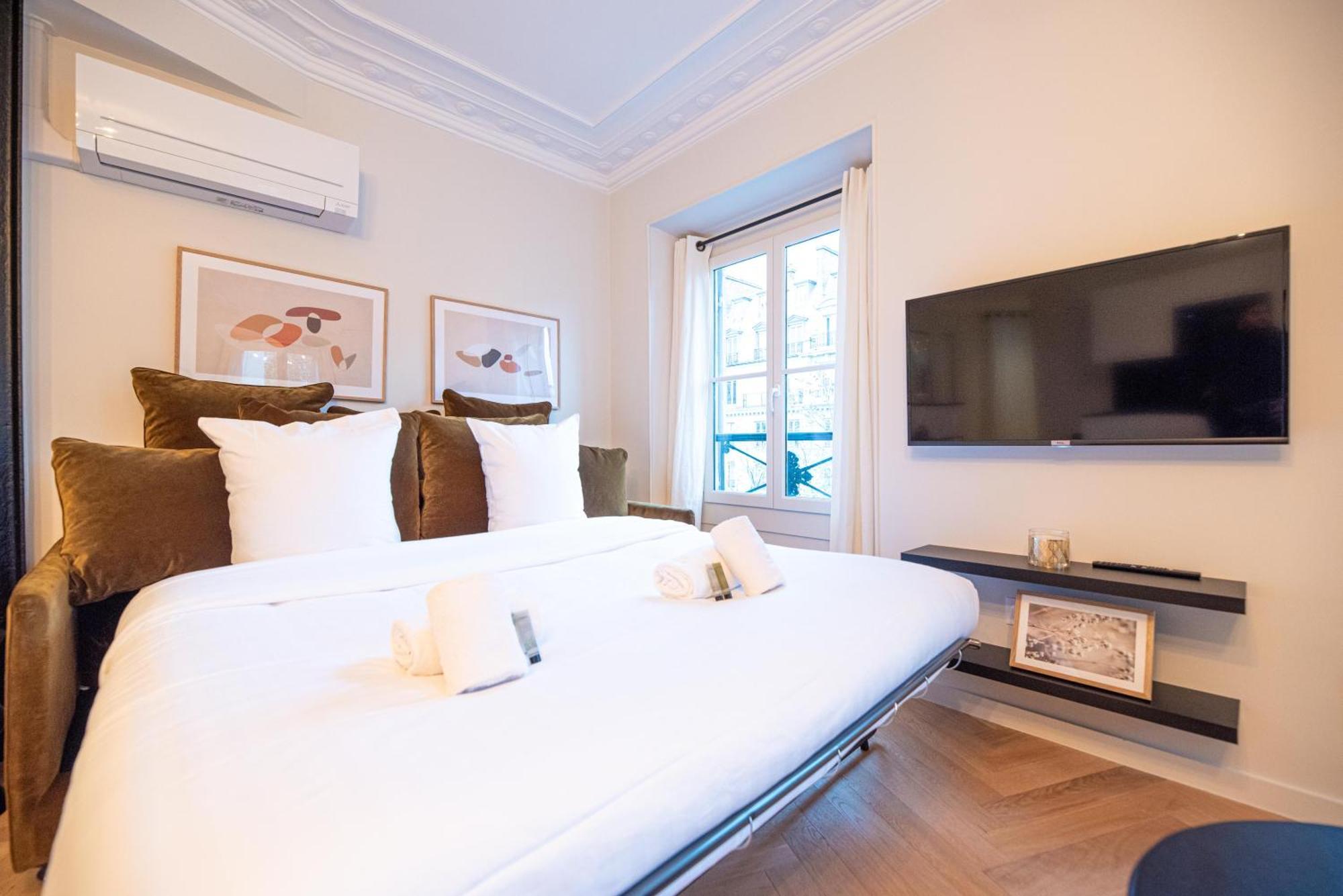 Luxury Apartments In Paris Center Rum bild
